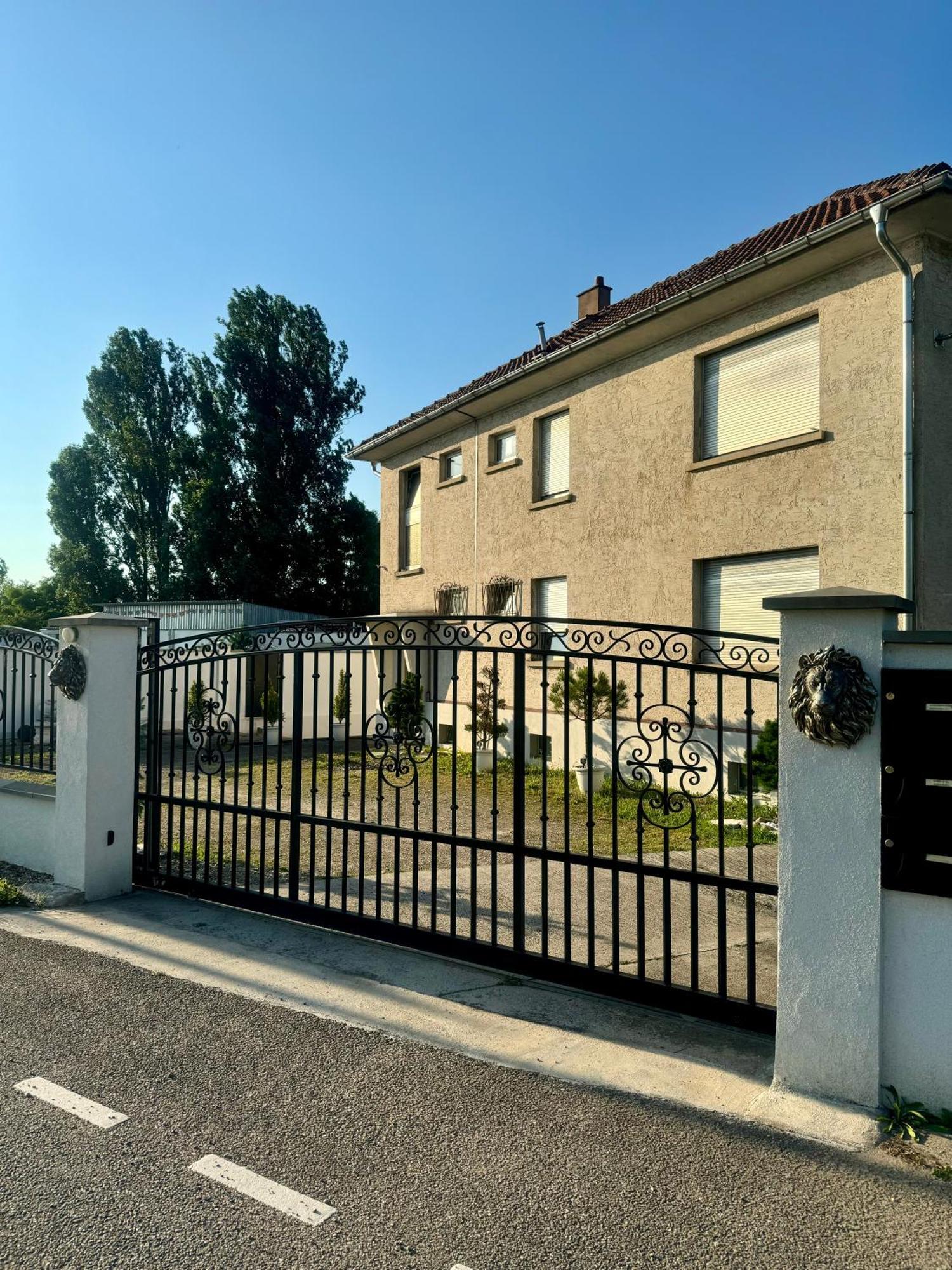 Dynasty Home Spa Appartement 100M2 Jacuzzi Terrasse Holtzheim Exteriör bild
